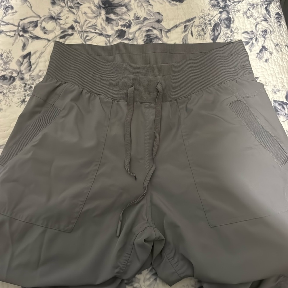 Kyodan women’s woven pants